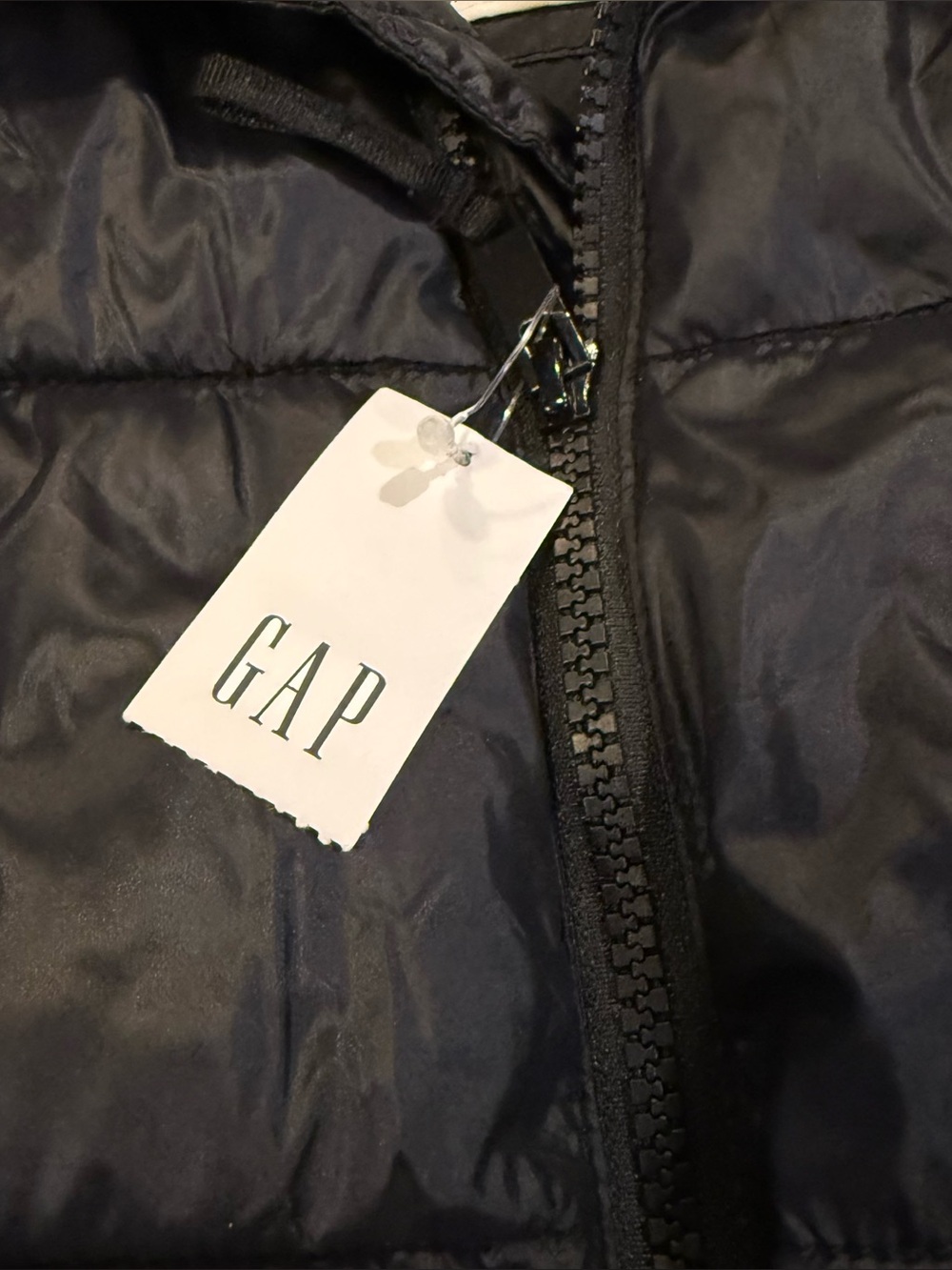 GAP NWT Quilted Puffer Jacket in Black - Picture 3 of 3
